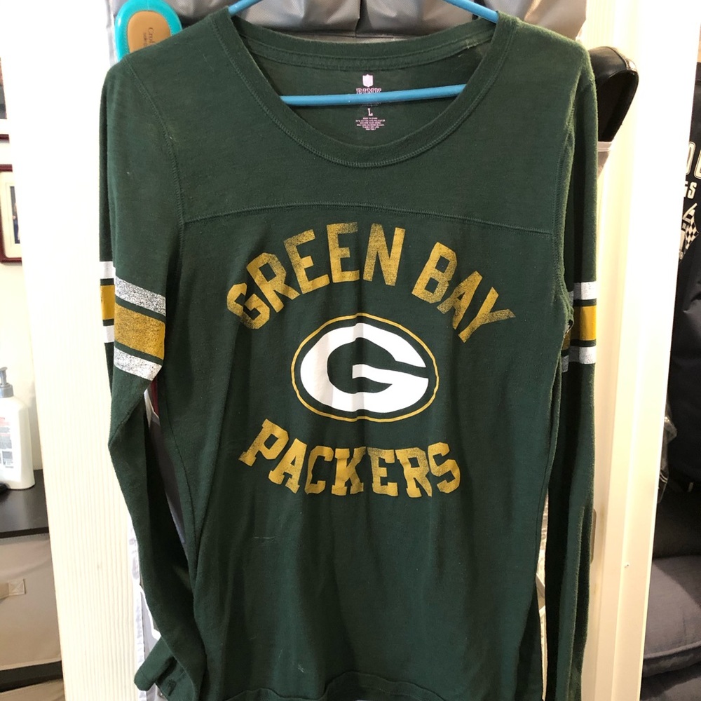 VS Pink Green bay packer top. Size large